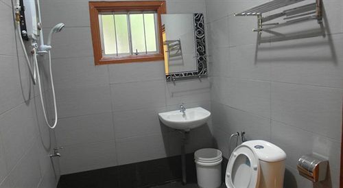 Dew Drop Inn تاناه راتا المظهر الخارجي الصورة